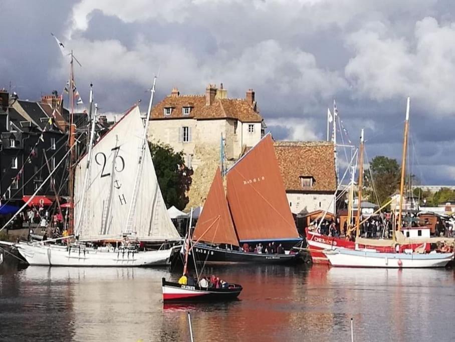 Bienvenue Chez Vous Leilighet Honfleur Eksteriør bilde
