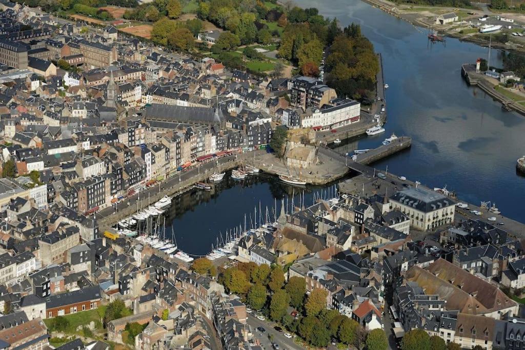 Bienvenue Chez Vous Leilighet Honfleur Eksteriør bilde